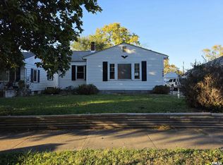 1408 E Vanderhoof St, Decatur, IL 62521