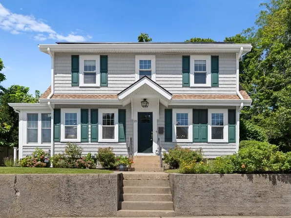 25 Bay View Ave, Plymouth, MA 02360