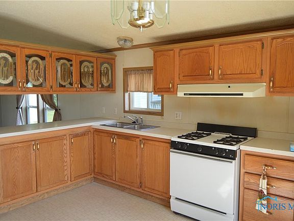 2nd image of 8221 Maplewood Dr Lot L-433