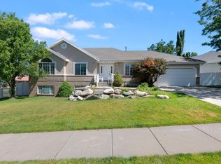 174 W Penman Ln, Bountiful, UT 84010