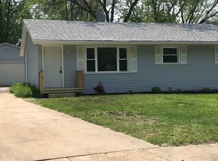 5607 Elaine Dr, Rockford, IL 61108