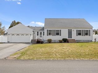 16 S Rhoda St, Tewksbury, MA 01876