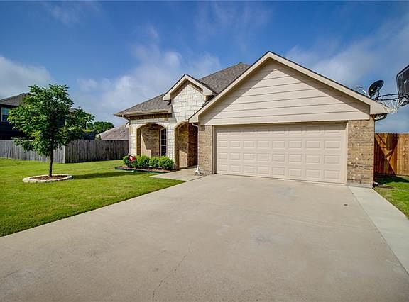 3rd image of 2805 Tenison Dr