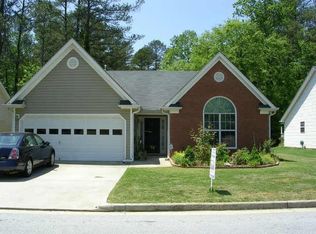 2870 Hillvale Cove Dr, Lithonia, GA 30058