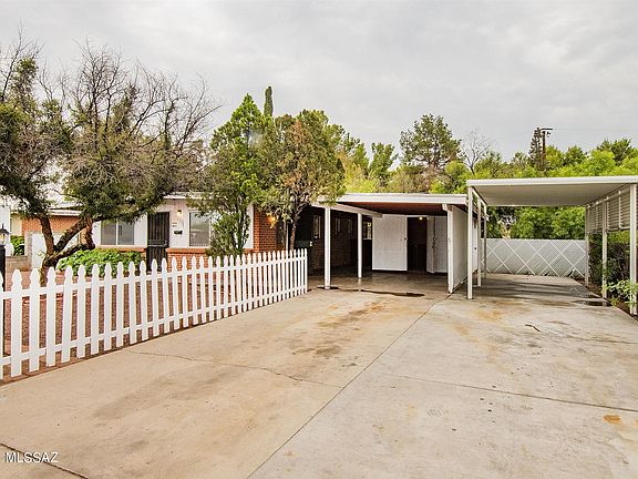 3rd image of 1251 W Pelaar St