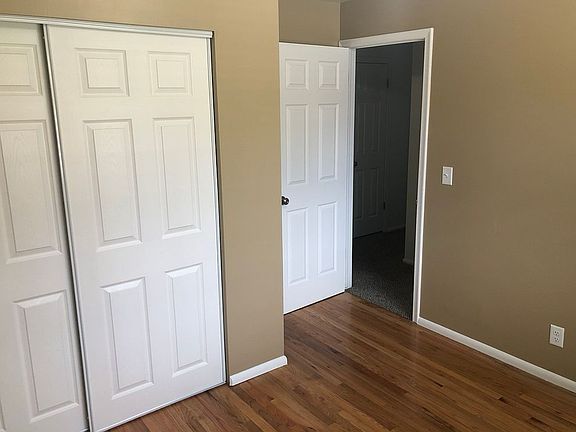 5th image of 9208 S Peach Blossom Dr