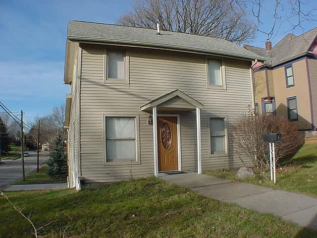 1st image of 118 W McKay St