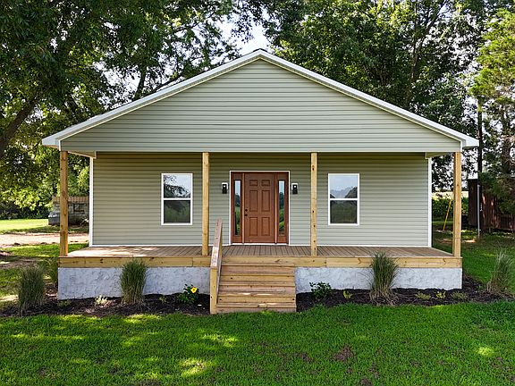2nd image of 2915 Sidonia Rd