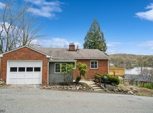 45 Locust Rd, Sussex, NJ 07461