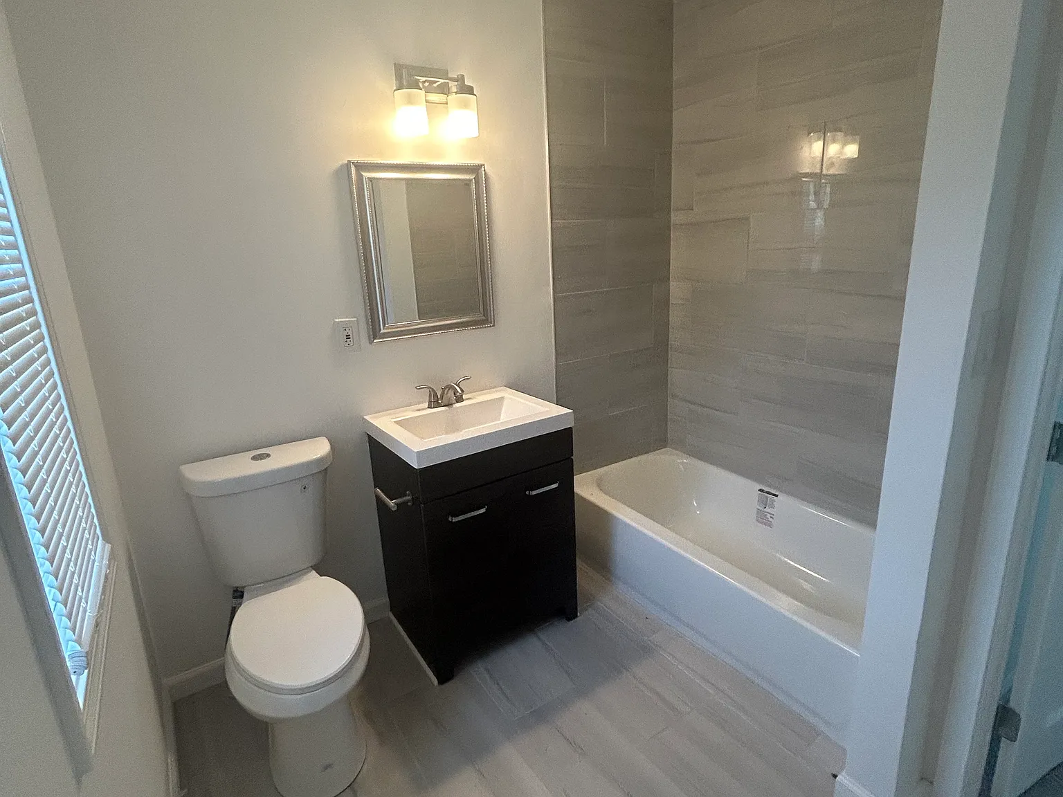5207 Blue Ridge Cutoff - Kansas City, MO — Photo 3