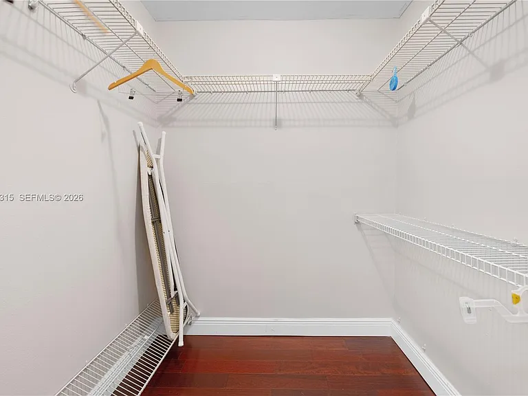 6423 Collins Ave #703 — Photo 35