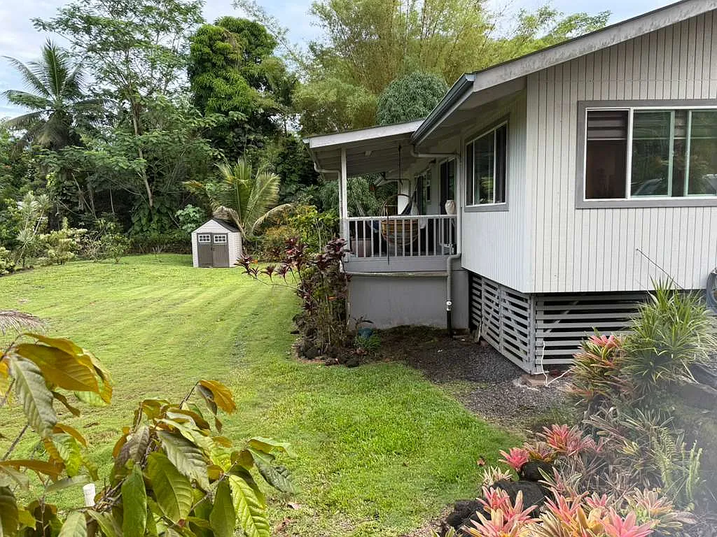 Building Photo - 15-1385 Makuu Dr