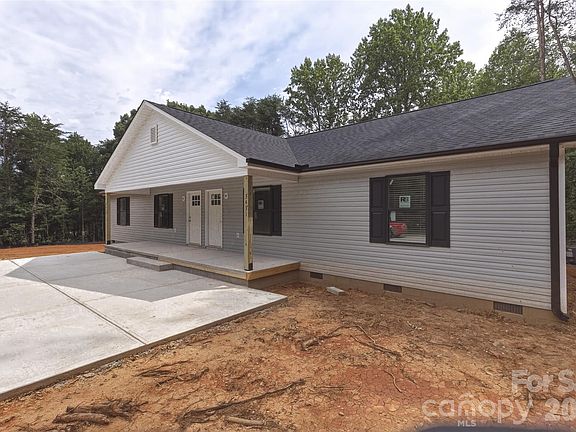 2nd image of 3429 & 3431 Fostall Ln
