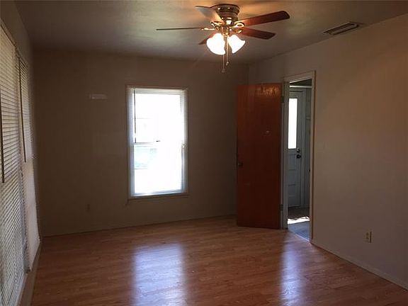 3rd image of 6200 Franwood Ter