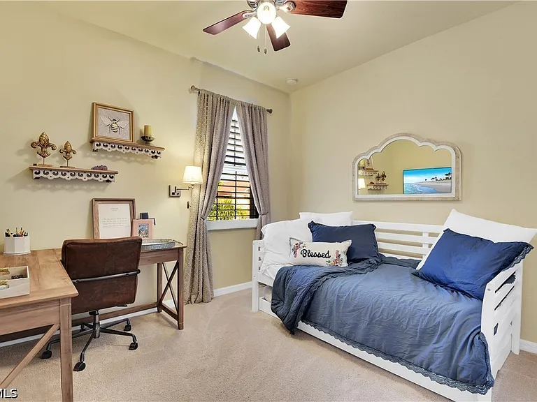 10281 Via Colomba Cir — Photo 14