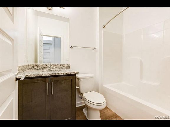 4th image of 906 Porter St #A