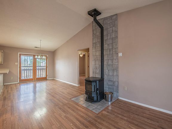 5th image of 1041 Mesa Cruzada NW