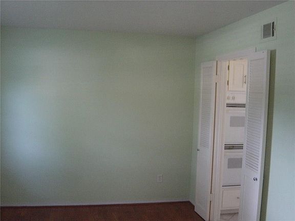 5th image of 7411 La Bolsa Dr