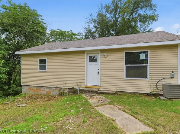601 Sicard Ave, Arkoma, OK 74901