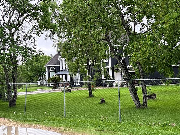 2nd image of 16690 Cowan Rd