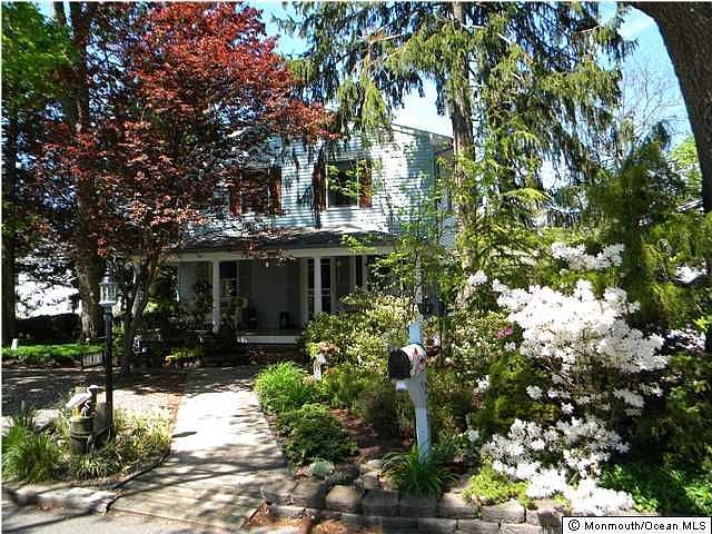 1st image of 213 Tennyson Ave