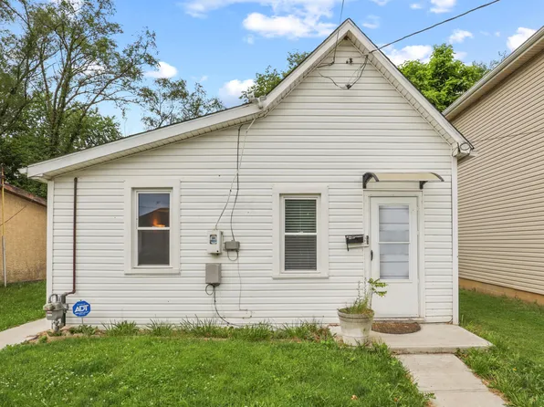 697 E Mound St, Circleville, OH 43113