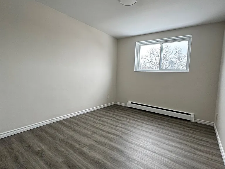 232 Louisa St #9A — Photo 11