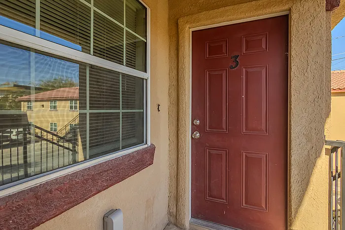 2 bed, 1.0 bath, 980 sqft, $999 — Photo 3