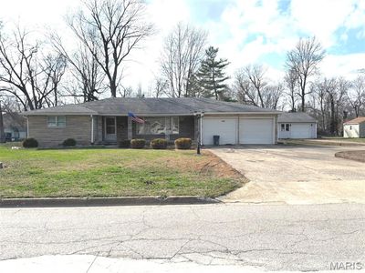 331 Illinois Ave, Salem, IL, 62881