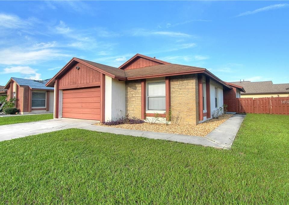 1st image of 3213 Feather Ln