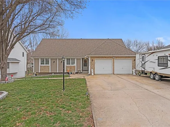 11443 N Tracy Ave, Kansas City, MO 64155