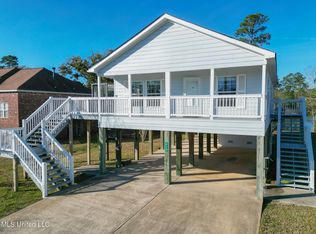 415 Lac Bleu Ave, Pass Christian, MS 39571