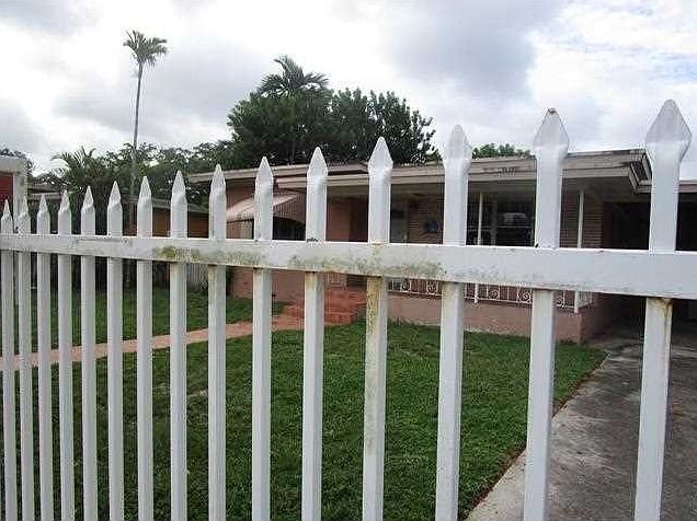 1st image of 410 NW 128th St
