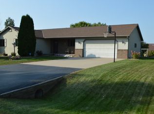 W6024 Garnet Dr, APPLETON, WI 54915