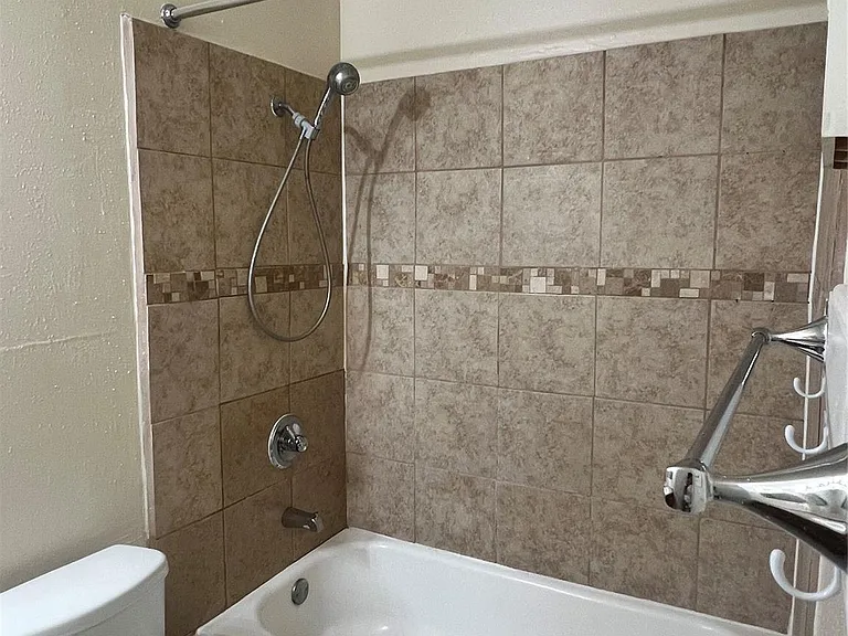 9700 Leawood Blvd #1113 — Photo 12