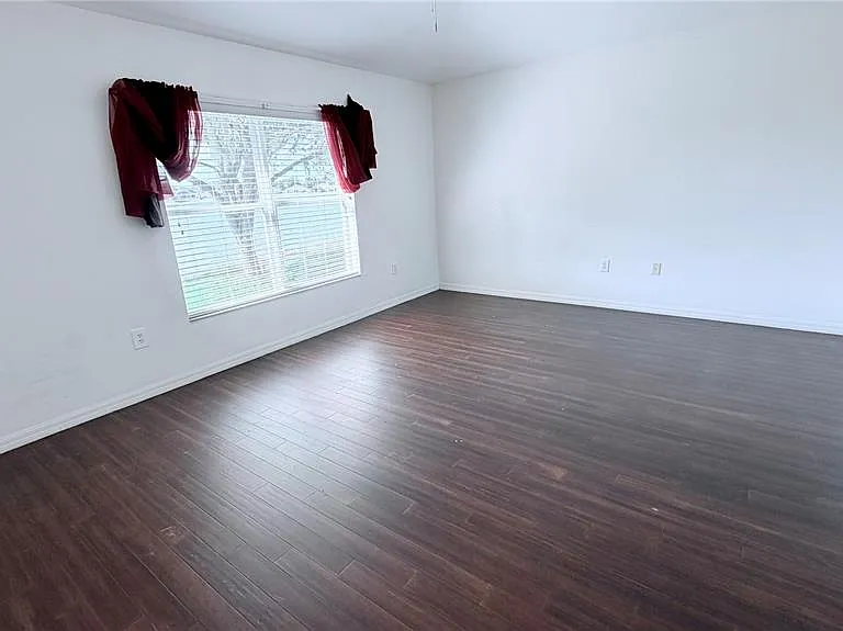 31205 Bridgegate Dr — Photo 11