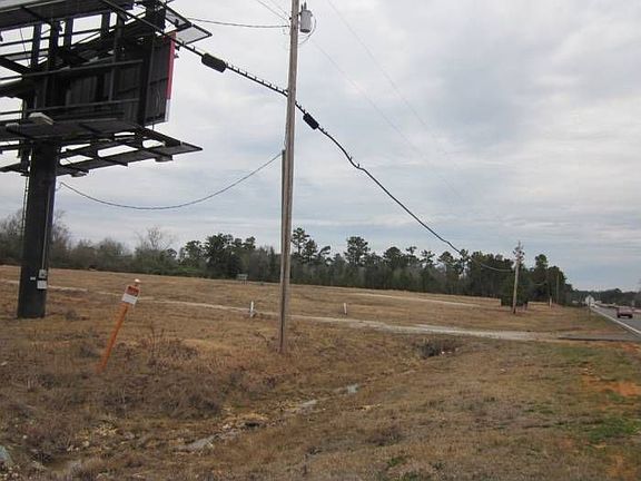 3rd image of 16041 Highway 49