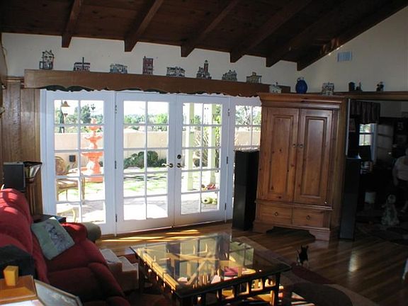 Living rm opens to Patio & Pool