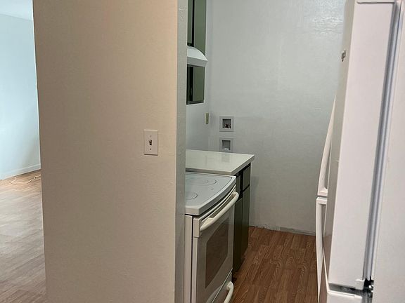 4th image of 109 S 23rd St