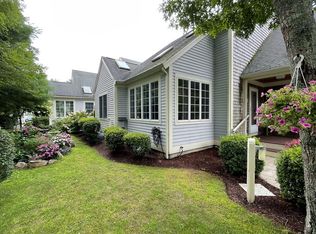 9 Green Ivy Ln UNIT 9, Mashpee, MA 02649