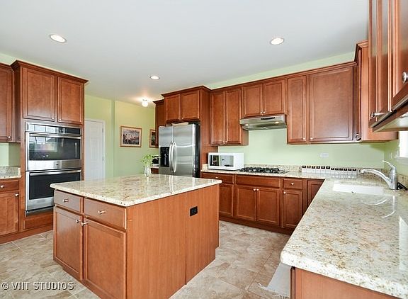 2nd image of 2030 Rockwood Ln