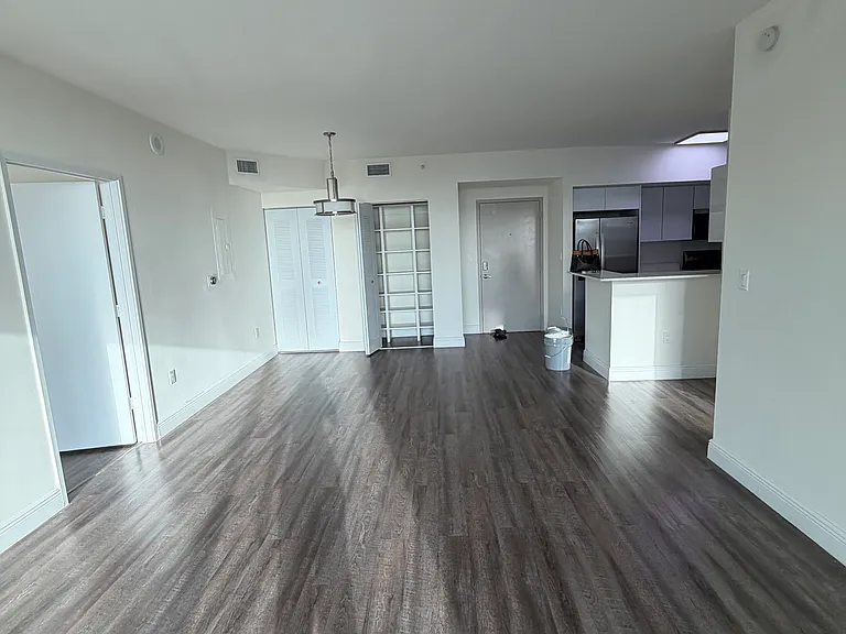 110 SW 13th St #2207 — Photo 4
