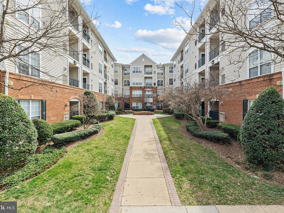 1st image of 4862 Eisenhower Ave Unit 264