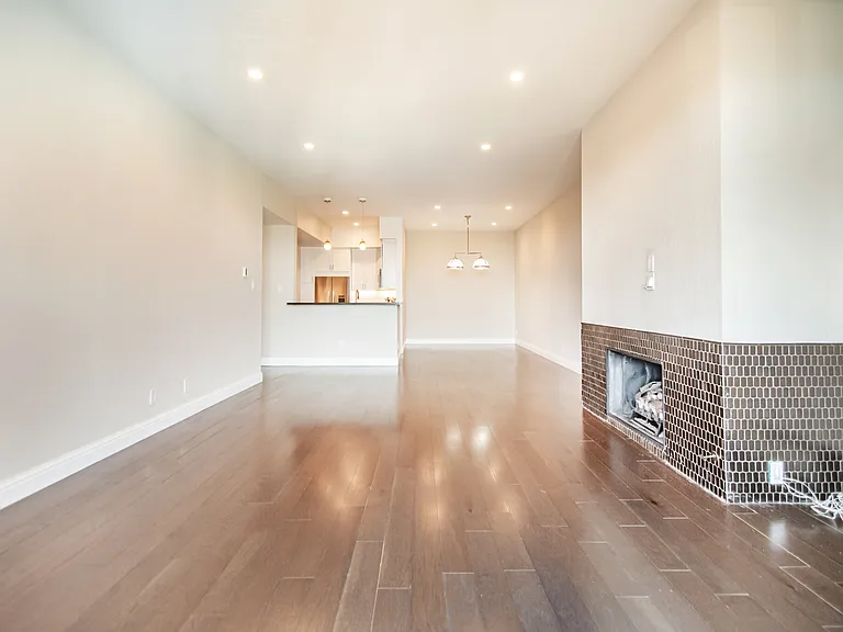925 Corbett Ave #302 — Photo 32