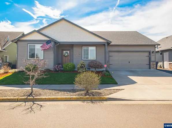 370 W Joy St, Lebanon, OR 97355