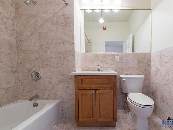 3rd image of 651 Park Ave