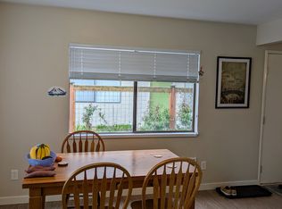 3036 60th Ave SW APT 3, Seattle, WA 98116