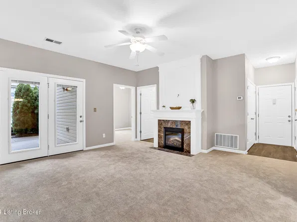10202 Deer Vista Dr Unit 104, Louisville, KY 40291