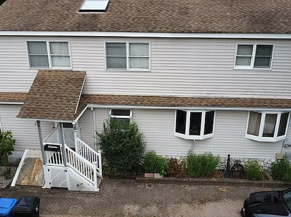 73 Manning St, Red Bank, NJ 07701