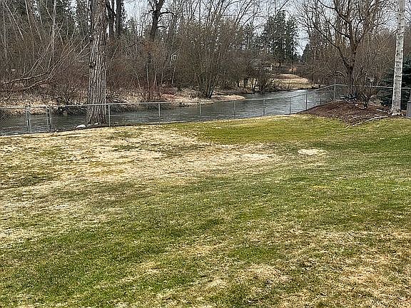 5th image of 15016 N Little Spokane Dr